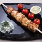 Шашлык из курицы в чесночно-луковом маринаде
