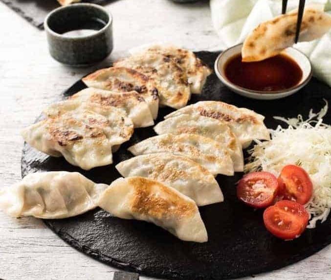 Японские жаренные пельмени Гёза (Gyoza)