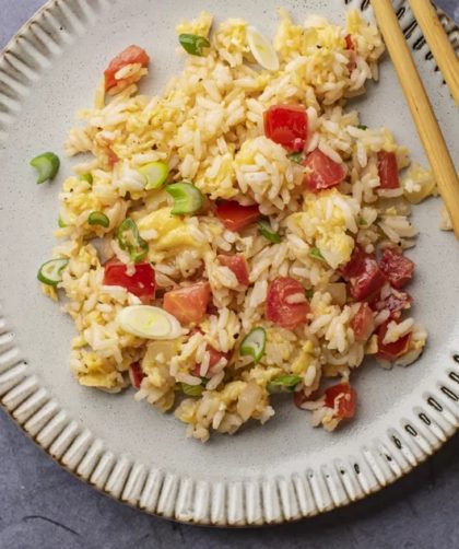 Жареный Рис с Яйцом И Помидорами