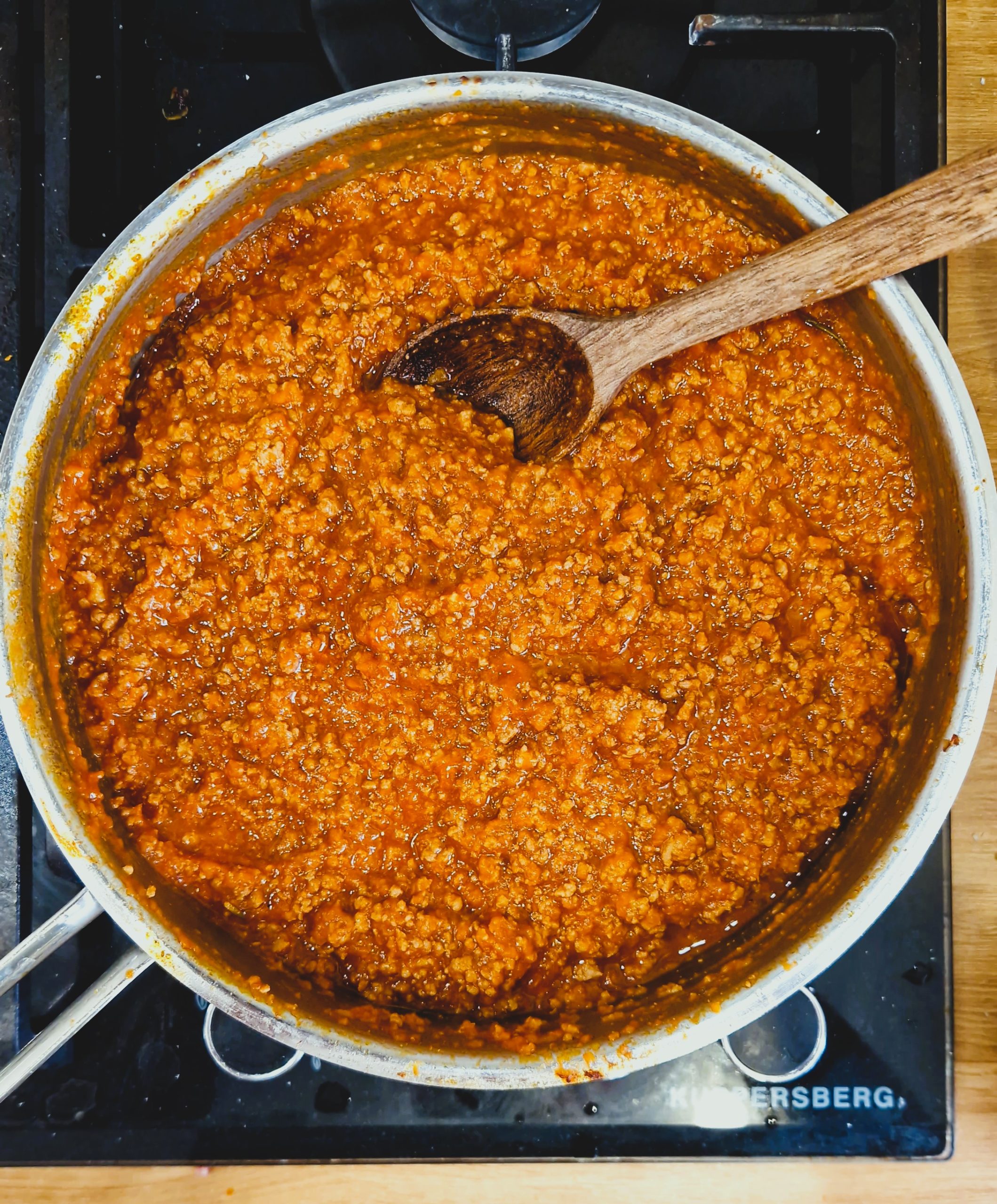 italyanskii-sous-boloneze