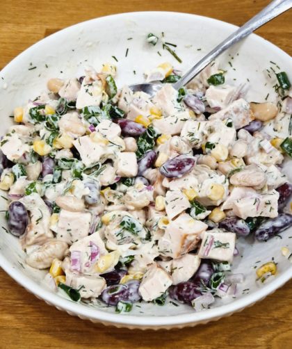 salat-s-kopchennoi-grudkoi