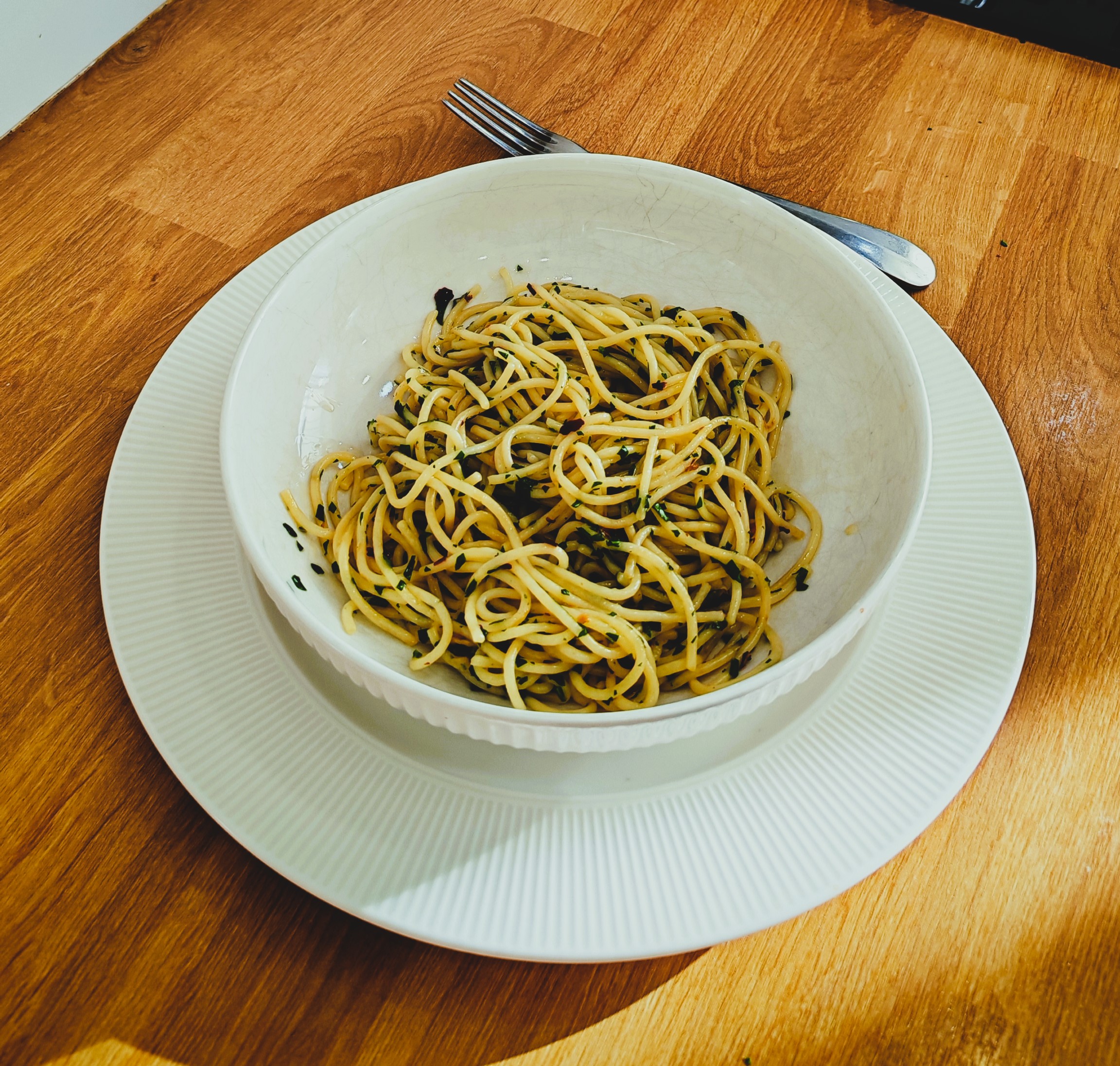 spagetti-alio-olio-iz-neapolya